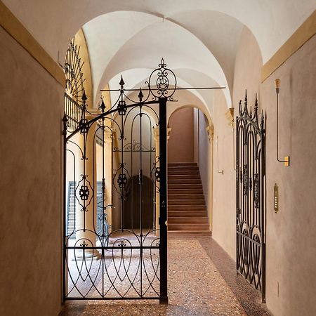 Casa San Martino Stays Bologna Bagian luar foto